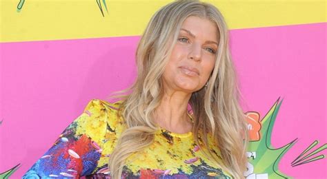 Fergie, 42, Shows Off Amazing Body in a Bikini: Photos